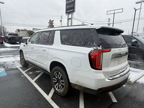 Used 2023 GMC Yukon XL AT4 image 6