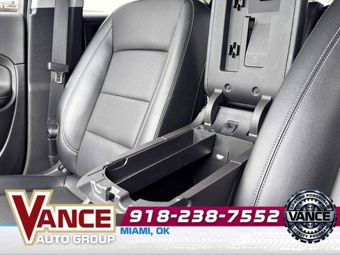 Used 2024 GMC Terrain SLT w/ Elevation Edition FWD image 35