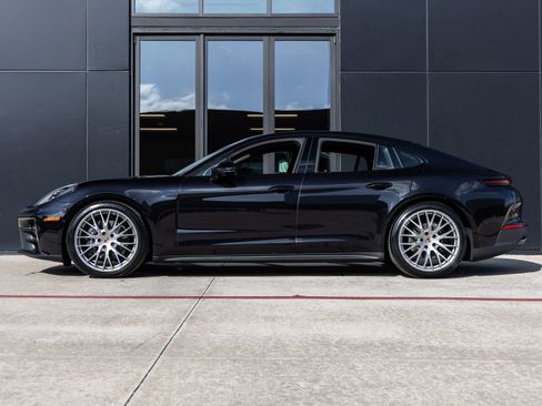 New 2026 Porsche Panamera 4 image 2