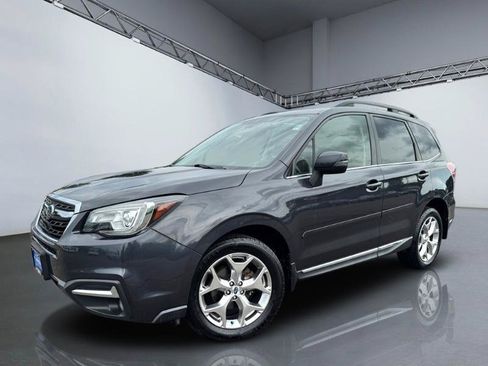 Used 2017 Subaru Forester 2.5i Touring AWD/4WD image 17