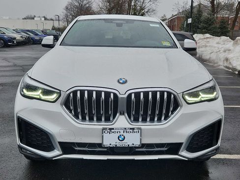 Used 2021 BMW X6 xDrive40i w/ Premium Package image 2