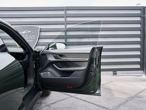 Used 2026 Porsche Taycan Turbo S image 30