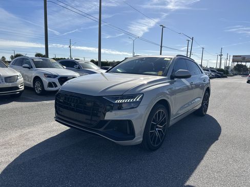 Used 2023 Audi Q8 Premium Plus w/ Premium Plus Package image 2