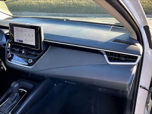 Used 2023 Toyota Corolla LE image 17