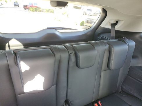 Used 2023 Subaru Ascent Touring image 25