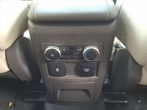 Used 2022 Ford Explorer Platinum w/ Equipment Group 601A image 7