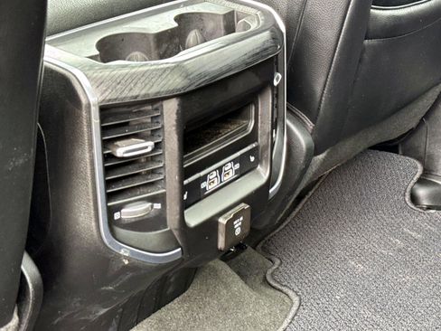 Used 2024 RAM 1500 Laramie image 12