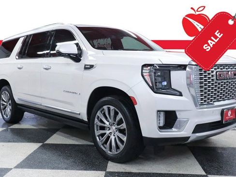 Used 2021 GMC Yukon XL Denali w/ Denali Premium Package RWD image 1