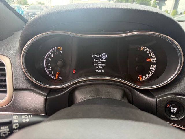 Used 2017 Jeep Grand Cherokee Limited AWD/4WD image 21