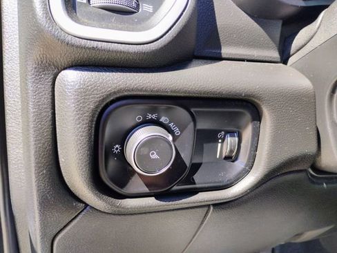 Used 2021 RAM 2500 Big Horn AWD/4WD image 15