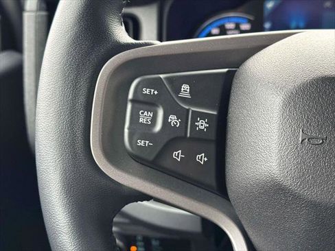 Used 2024 Ford Bronco Badlands image 19