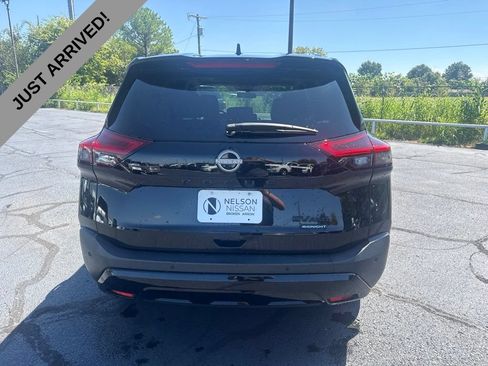 Certified 2023 Nissan Rogue SV w/ SV Premium B Package AWD/4WD image 6