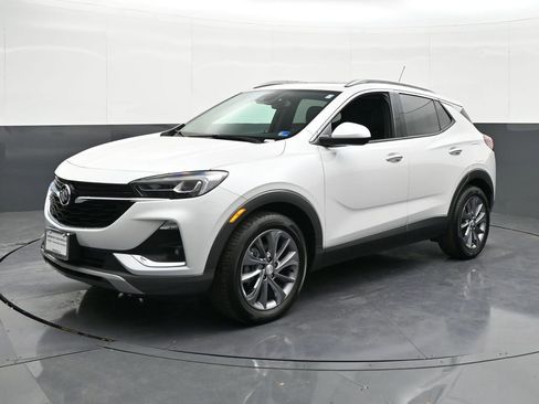 Certified 2023 Buick Encore GX Essence w/ Experience Buick Package FWD image 1