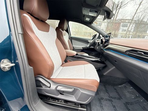 Used 2023 Volkswagen ID.4 Pro image 24