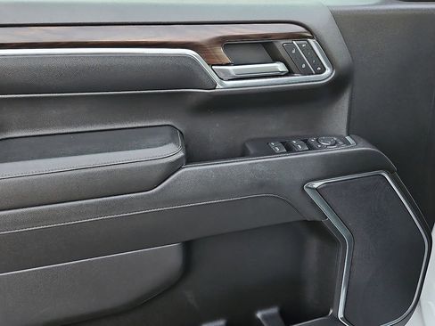 Used 2024 GMC Sierra 1500 SLT image 22