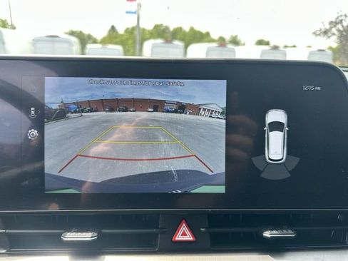 Used 2024 Kia Sportage EX FWD image 25