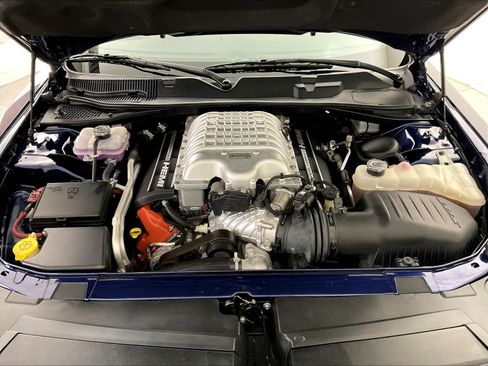 Used 2016 Dodge Challenger SRT Hellcat RWD image 30