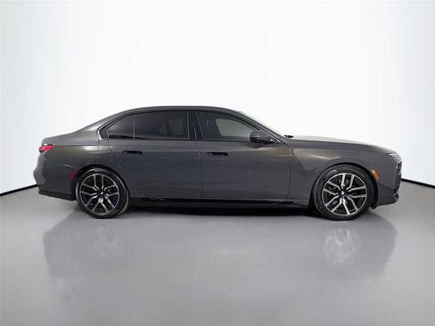 New 2026 BMW 750e xDrive AWD/4WD image 5
