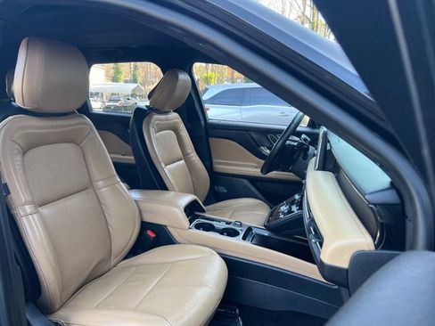 Used 2020 Lincoln Corsair Reserve image 30