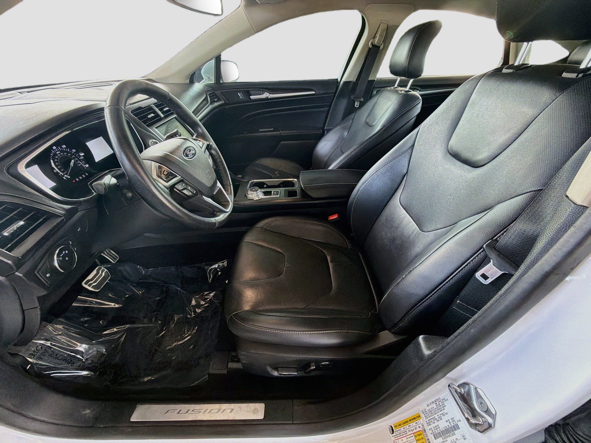 Used 2017 Ford Fusion Titanium AWD/4WD image 13