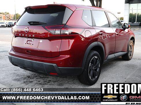 Used 2025 Nissan Rogue SV FWD image 7