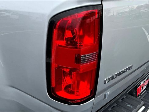 Used 2020 Chevrolet Colorado W/T w/ WT Convenience Package image 25