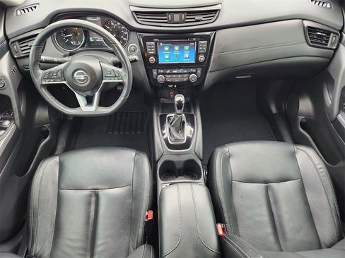 Used 2017 Nissan Rogue SL w/ SL Premium Package image 25