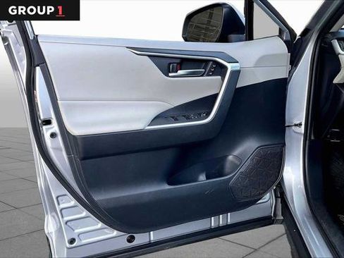 Certified 2019 Toyota RAV4 XLE Premium FWD image 22