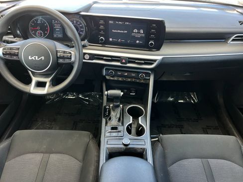 Used 2022 Kia K5 LXS FWD image 4