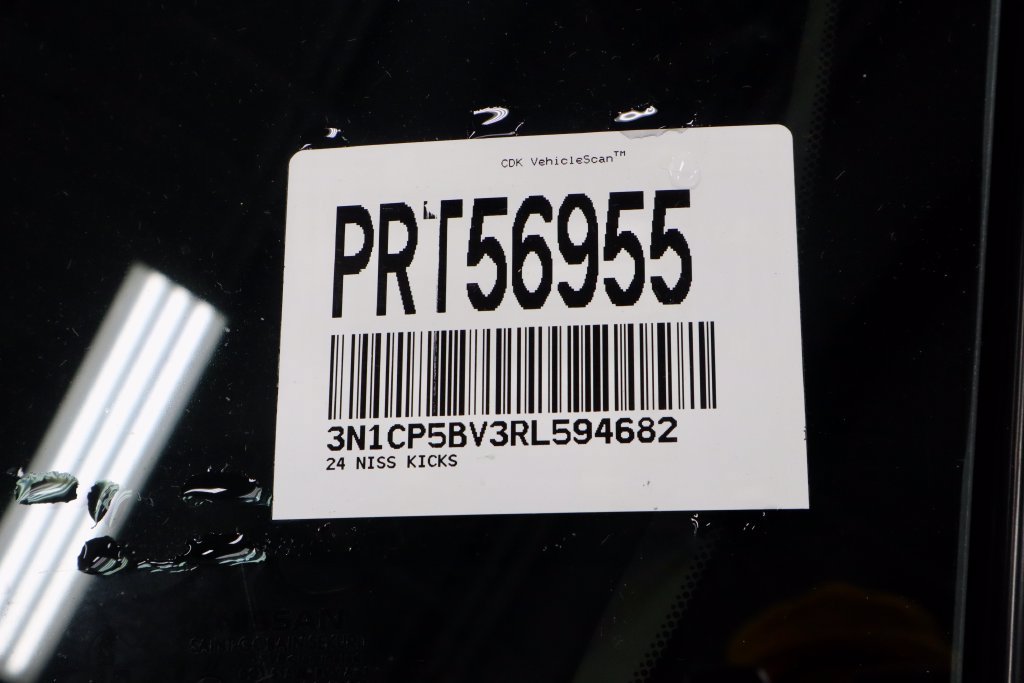 Used 2024 Nissan Kicks S FWD image 32