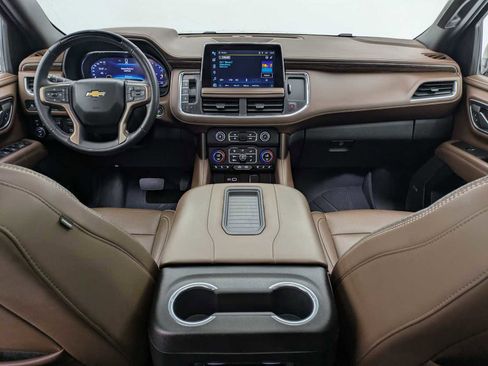 Used 2024 Chevrolet Tahoe High Country w/ Advanced Technology Package AWD/4WD image 17