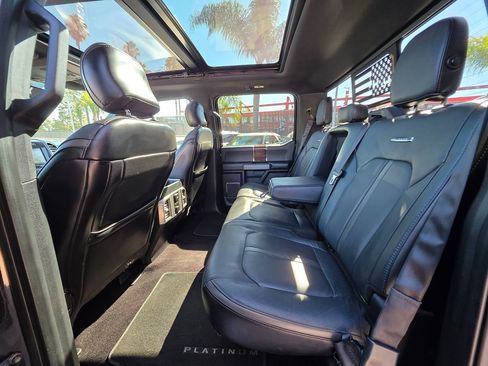 Used 2015 Ford F150 Platinum w/ Equipment Group 701A Luxury image 25