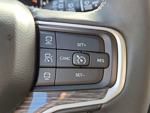 Used 2022 Jeep Wagoneer Series III w/ Convenience Group I AWD/4WD image 25