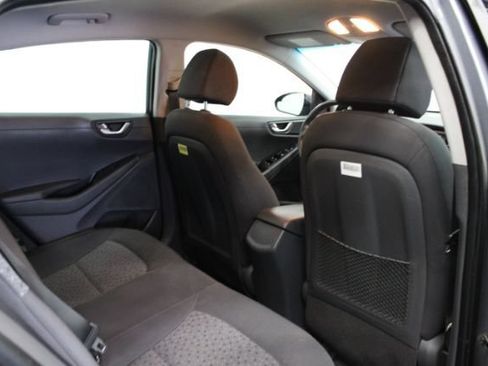 Used 2018 Hyundai Ioniq Plug-In Hybrid FWD image 25