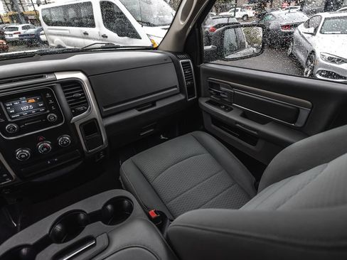 Used 2017 RAM 1500 Classic SLT AWD/4WD image 23