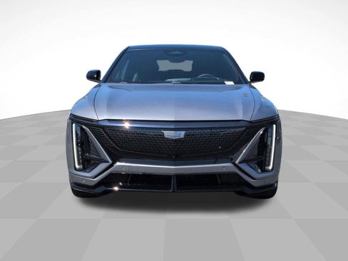 New 2026 Cadillac Lyriq V image 2