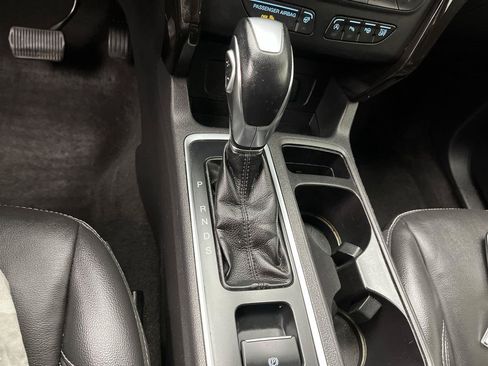 Used 2019 Ford Escape Titanium w/ U9j03 - Titanium Tow Package AWD/4WD image 25
