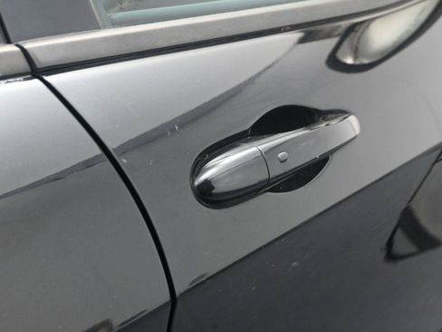 Used 2014 Jeep Cherokee Altitude w/ Comfort/Convenience Group image 13