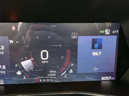 Used 2025 GMC Canyon Denali image 33