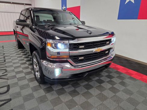 Used 2018 Chevrolet Silverado 1500 LT w/ LT Eassist Package image 23