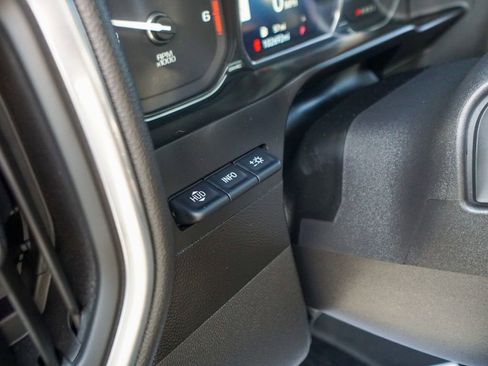 Used 2019 GMC Sierra 1500 AT4 w/ AT4 Premium Package image 22