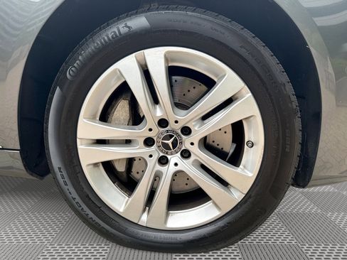 Used 2019 Mercedes-Benz S 560 4MATIC Sedan image 31