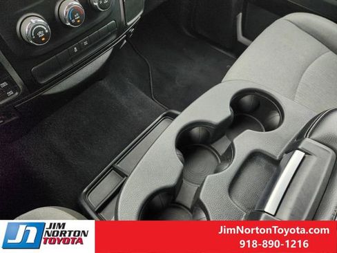 Used 2021 RAM 1500 Classic SLT AWD/4WD image 21