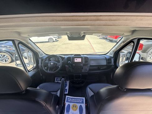 Used 2023 RAM ProMaster 2500 FWD image 10