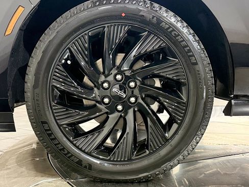 New 2026 Lincoln Navigator Reserve w/ Jet Appearance Package AWD/4WD image 23