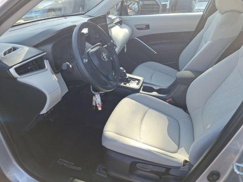 Used 2026 Toyota Corolla Cross L FWD image 14