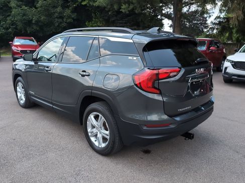Used 2020 GMC Terrain SLE w/ Driver Convenience Package AWD/4WD image 10