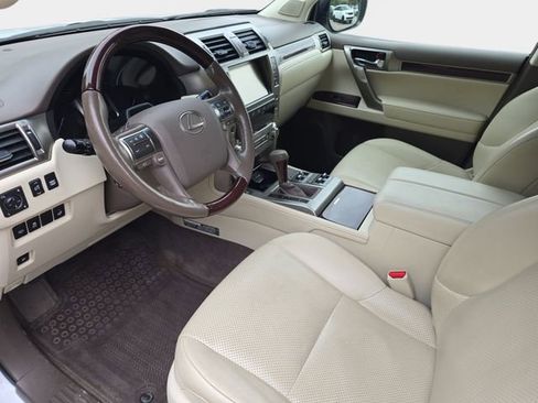 Used 2018 Lexus GX 460 Luxury AWD/4WD image 19