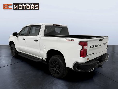 Used 2022 Chevrolet Silverado 1500 LT Trail Boss w/ LT Trail Boss Premium Package AWD/4WD image 4