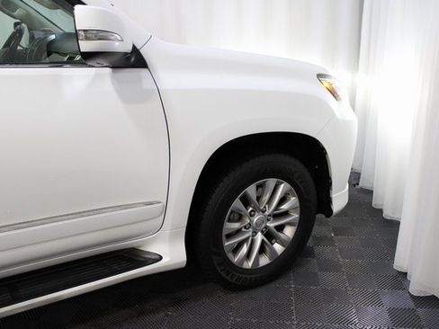 Used 2014 Lexus GX 460 image 12
